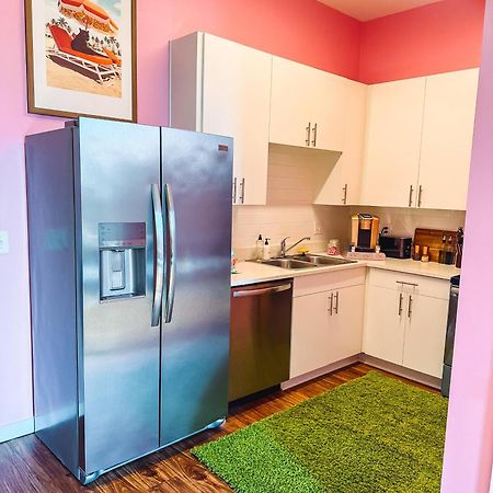 Vintage Vibes - Minutes From The Broadway Buzz Villa Nashville Bagian luar foto